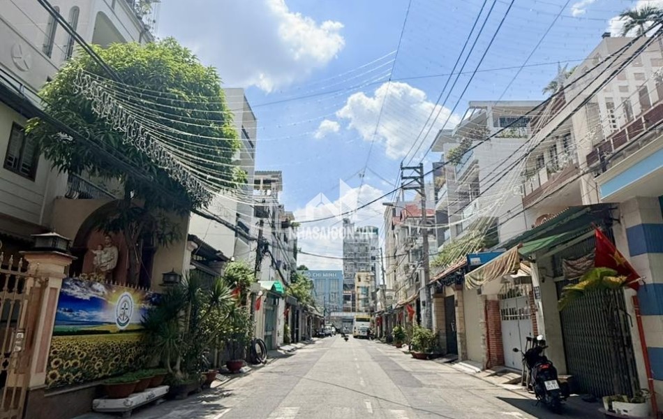 Lý Thường Kiệt - Ngay THCS Nguyễn Gia Thiều - 75m2 - 4 tấm - 4pn - 9.9 tỷ.