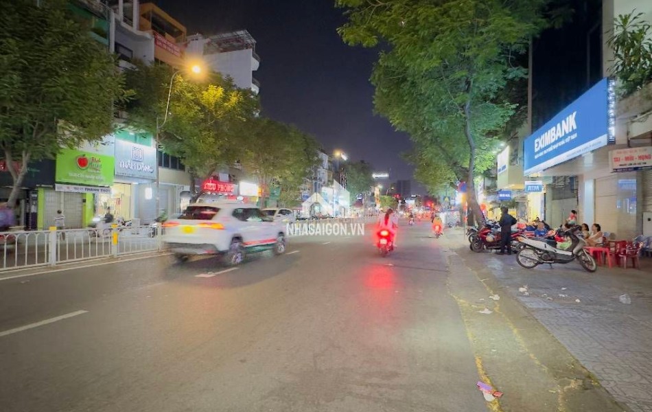 BÁNH NHÀ QUẬN 3, HẺM KINH DOANH TẠI TRỤC XUYÊN TÂM LÊ VĂN SỸ, 65M2, NGANG 6M BỀ THẾ - NHỈNH 8 TỶ.