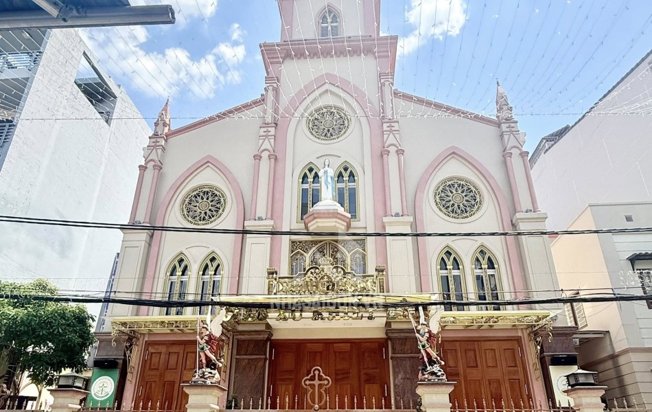 CĂN NHÀ LỘC LÁ CHO DÂN KINH DOANH - TẢI ĐỖ CỬA - 68M2, 5 TẦNG - CHIẾU TƯỚNG CHỢ TÂN BÌNH - 16 TỶ