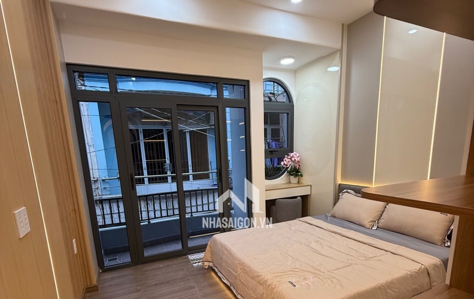 Nhà đẹp Gò Vấp giá rẻ - Chỉ 4.95T - Xe hơi đậu cách nhà 10m