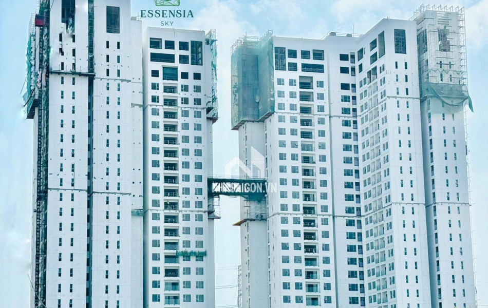 Bán căn 2PN giá tốt, view trực diện hồ bơi tại Essensia Sky với giá chỉ 5,6 tỷ