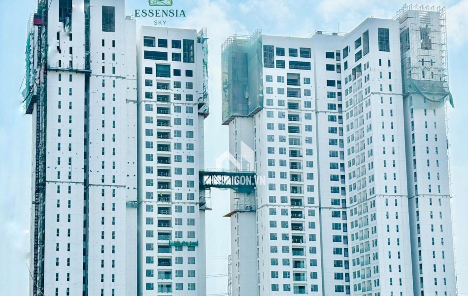 Căn 2PN giá tốt tại Essensia Sky, view hồ bơi giá chỉ 5 ty 6