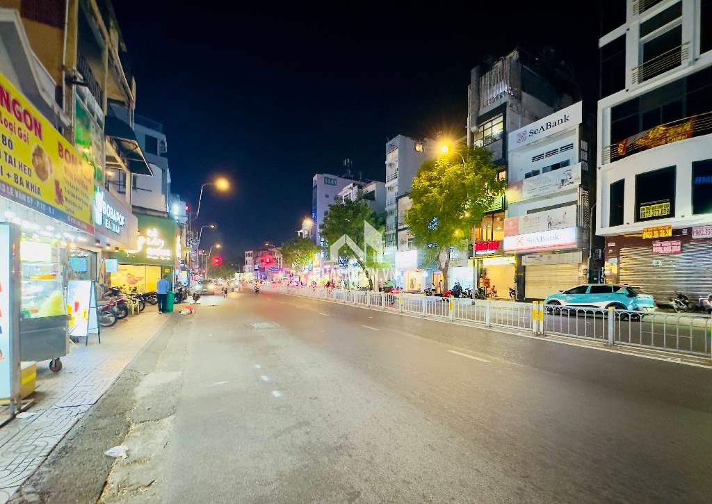 BÁNH NHÀ QUẬN 3, HẺM KINH DOANH TẠI TRỤC XUYÊN TÂM LÊ VĂN SỸ, 65M2, NGANG 6M BỀ THẾ - NHỈNH 8 TỶ.