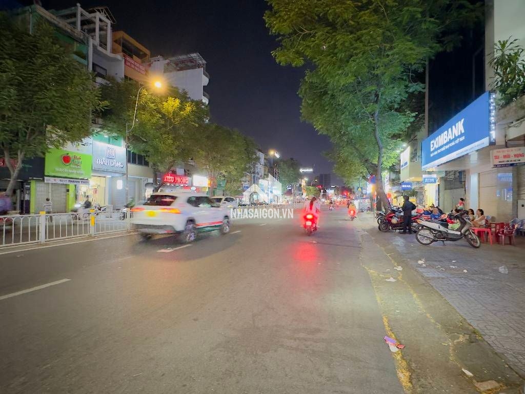 BÁNH NHÀ QUẬN 3, HẺM KINH DOANH TẠI TRỤC XUYÊN TÂM LÊ VĂN SỸ, 65M2, NGANG 6M BỀ THẾ - NHỈNH 8 TỶ.