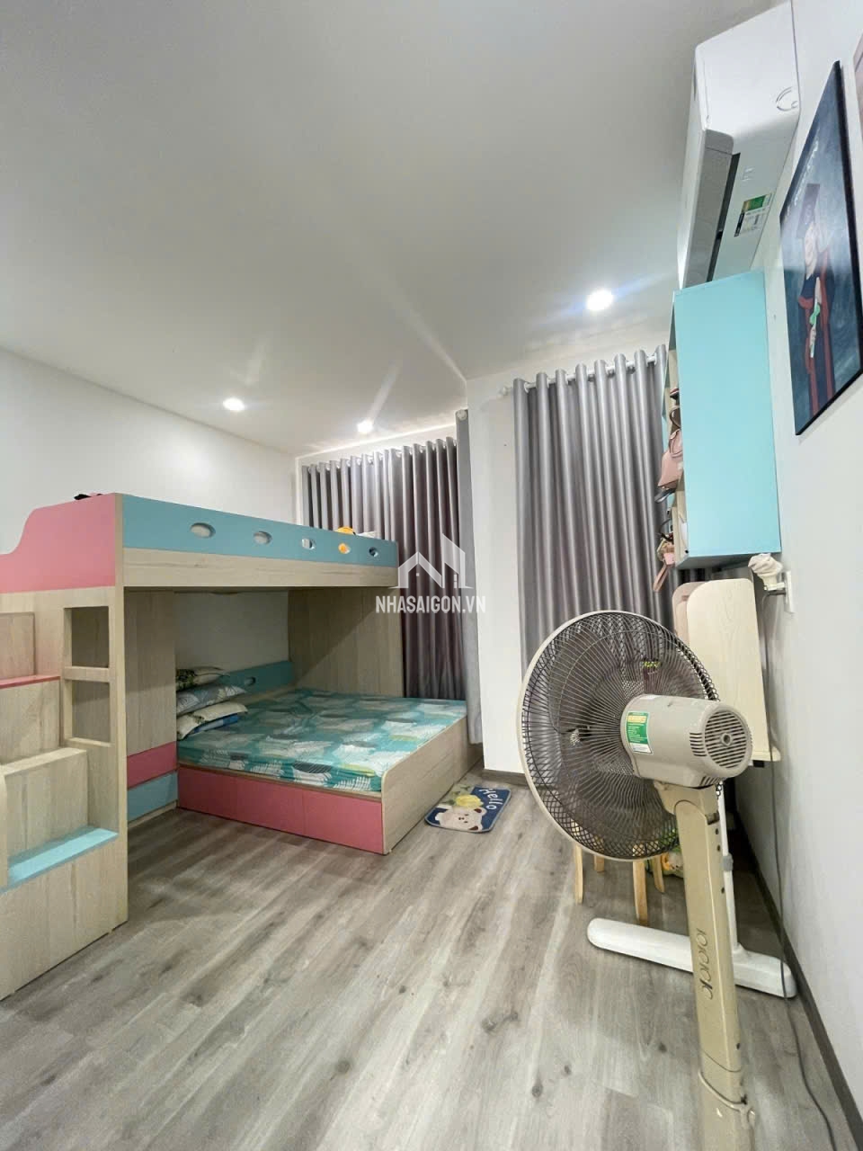 Nhà 4 tầng Vườn Lài, chỗ đậu ô tô, gần UB Tân Phú, 4.9 tỷ