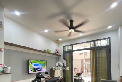 Nhà 4 tầng Vườn Lài, chỗ đậu ô tô, gần UB Tân Phú, 4.9 tỷ