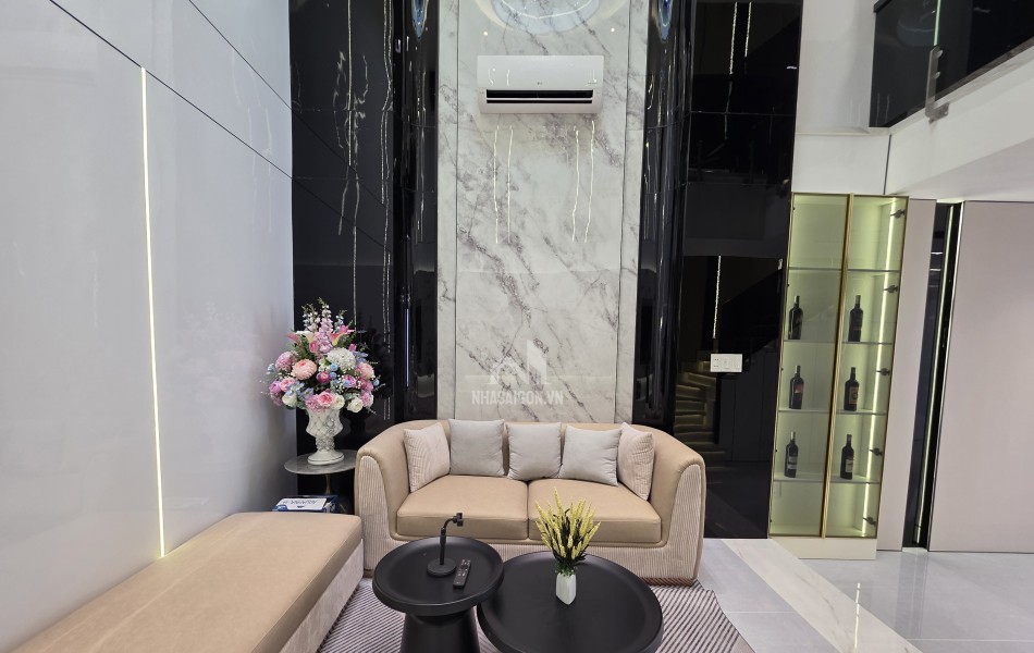 Nhà đẹp 3PN full nội thất hẻm xe hơi cách mặt tiền 15m đường Phan Huy Ích Gò Vấp