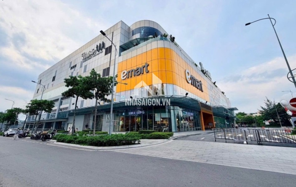 SIÊU PHẨM NHÀ PHỐ 4 LẦU ĐƯỜNG ÔTÔ THÔNG. SÁT BÊN SIÊU THỊ Emart PHƯỜNG 14 Gò Vấp