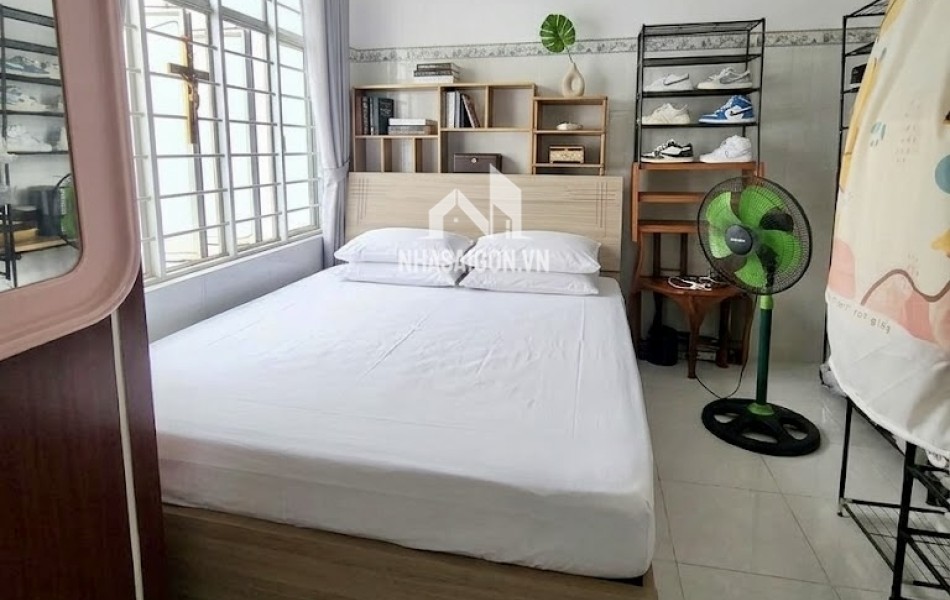 KHU DÂN CƯ ĐẲNG CẤP - BÀNH VĂN TRÂN (HÔNG NGÃ 4 BẢY HIỀN) - CÂY XANH NHIỀU NHƯ CÔNG VIÊN.