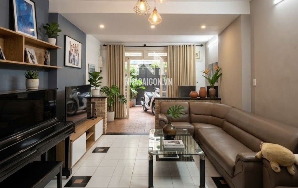 HÀNG XÓM CƯ XÁ LỮ GIA - LÝ THƯỜNG KIỆT - 90M2, GIẾNG TRỜI ĐÓN SÁNG, XE HƠI NGỦ NHÀ.