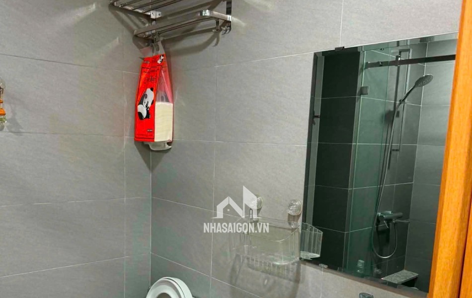 Cho thuê căn hộ chung cư Celadon city khu Emerald căn 3pn2wc+ 1kho