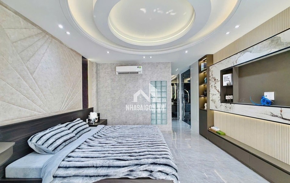 SIÊU PHẨM NHÀ PHỐ QUANG TRUNG GÒ VẤP LUXURY XE HƠI NGỦ TRONG NHÀ