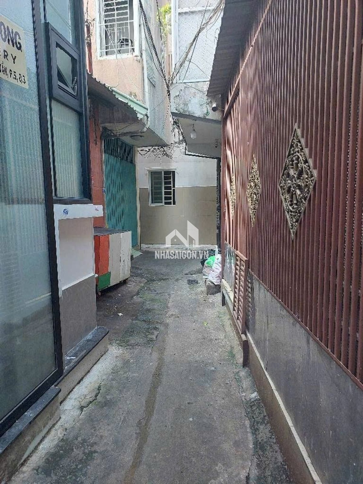 Nhà góc 2 mặt hiền hiếm gần chợ, trường học ngay trung tâm quận 3
