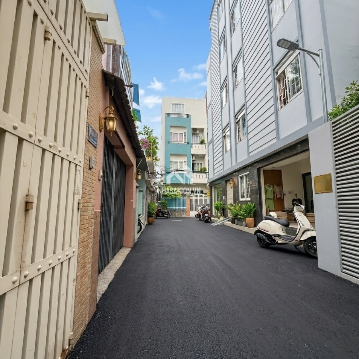 Nhà sàn rộng thông suốt - Hẻm xe hơi thẳng 1 trục - kết cấu chắc chắc chắn - 52m2