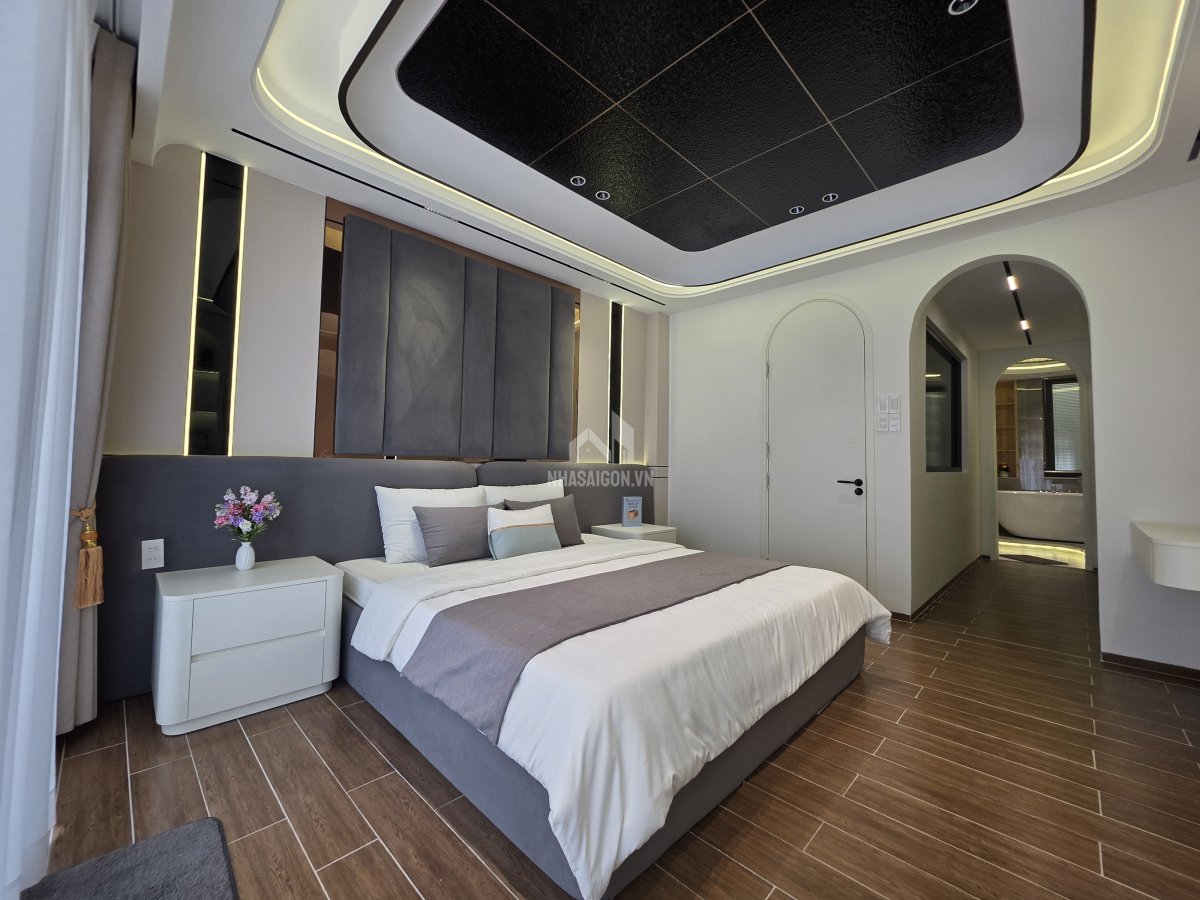 Nhà đẹp 3PN full nội thất hẻm xe hơi cách mặt tiền 15m đường Phan Huy Ích Gò Vấp