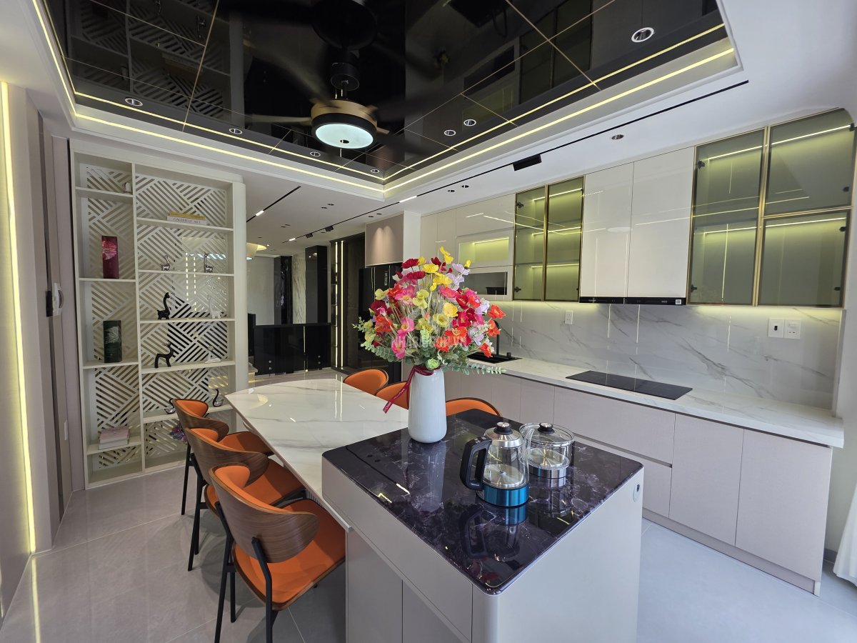 Nhà đẹp 3PN full nội thất hẻm xe hơi cách mặt tiền 15m đường Phan Huy Ích Gò Vấp