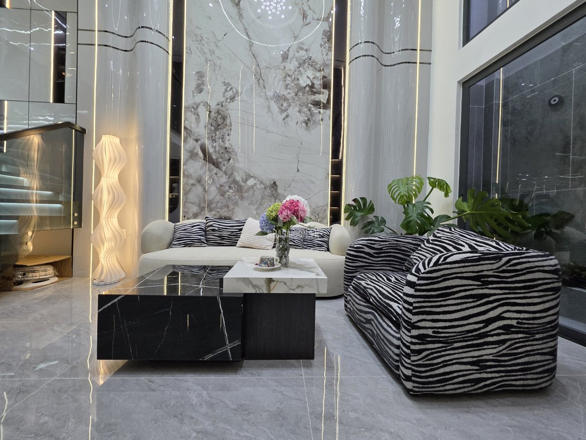 SIÊU PHẨM NHÀ PHỐ QUANG TRUNG GÒ VẤP LUXURY XE HƠI NGỦ TRONG NHÀ
