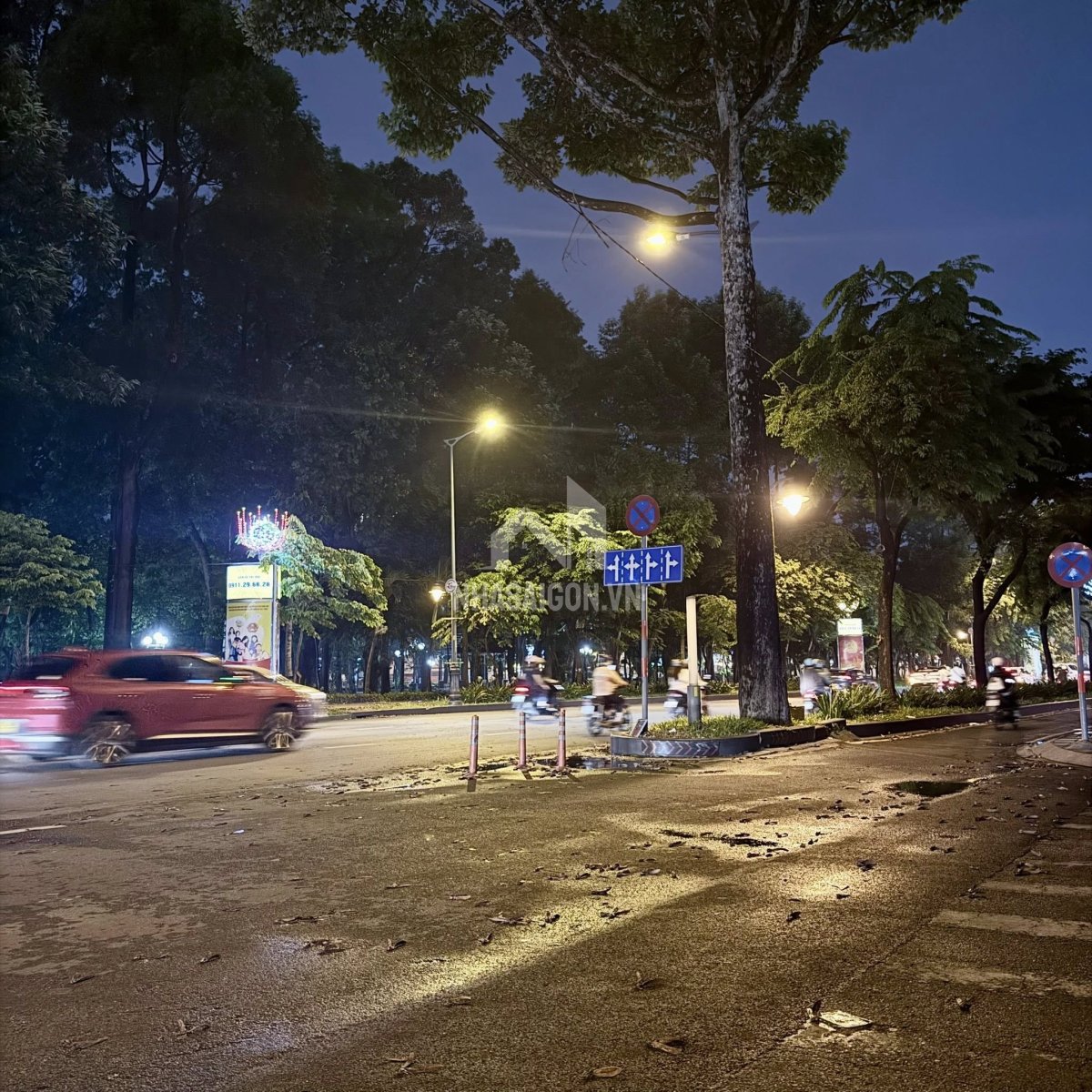Căn nhà Cực Đẹp trong con hẻm YÊN BÌNH núp sau trục đường hối hả SÀI THÀNH