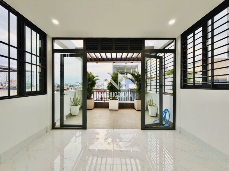 SIÊU PHẨM NHÀ PHỐ 4 LẦU ĐƯỜNG ÔTÔ THÔNG. SÁT BÊN SIÊU THỊ Emart PHƯỜNG 14 Gò Vấp