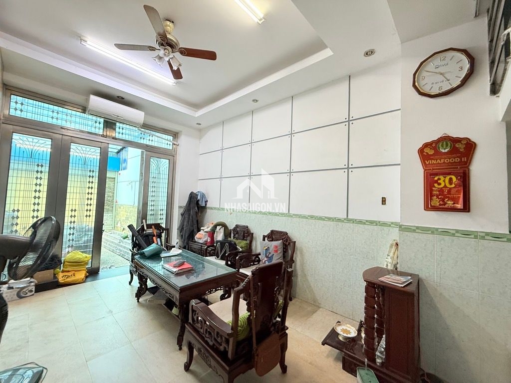 Hàng xóm KS Đệ Nhất - NGAY công viên mát mẻ - xe hơi tung tăng - chính chủ để giá Sốc