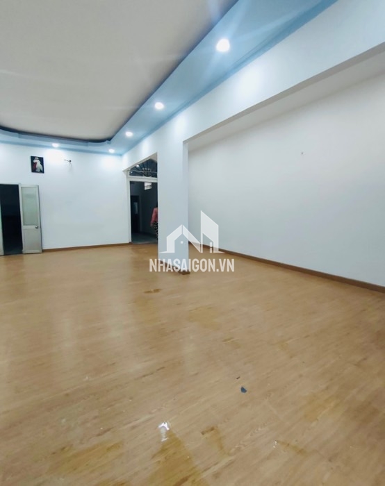 SIÊU RỘNG 100M2, NGANG 6M, 2 TẦNG, HẺM 4 CHỖ TỚI NHÀ, NGAY SAU UBND QUẬN TÂN BÌNH