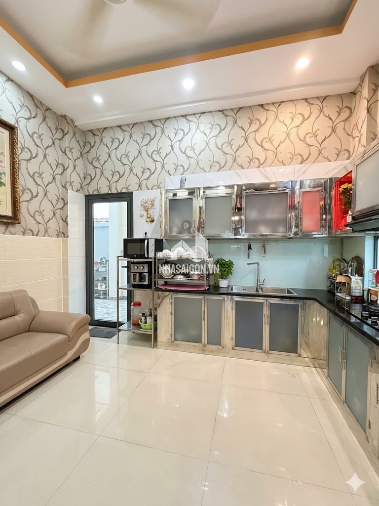 TỔ ẤM CHO GIA ĐÌNH - 3 bước ra Tiểu học Trần Văn Ơn - bên hông khu Ẩm Thực Lữ Gia - 10. tỷ