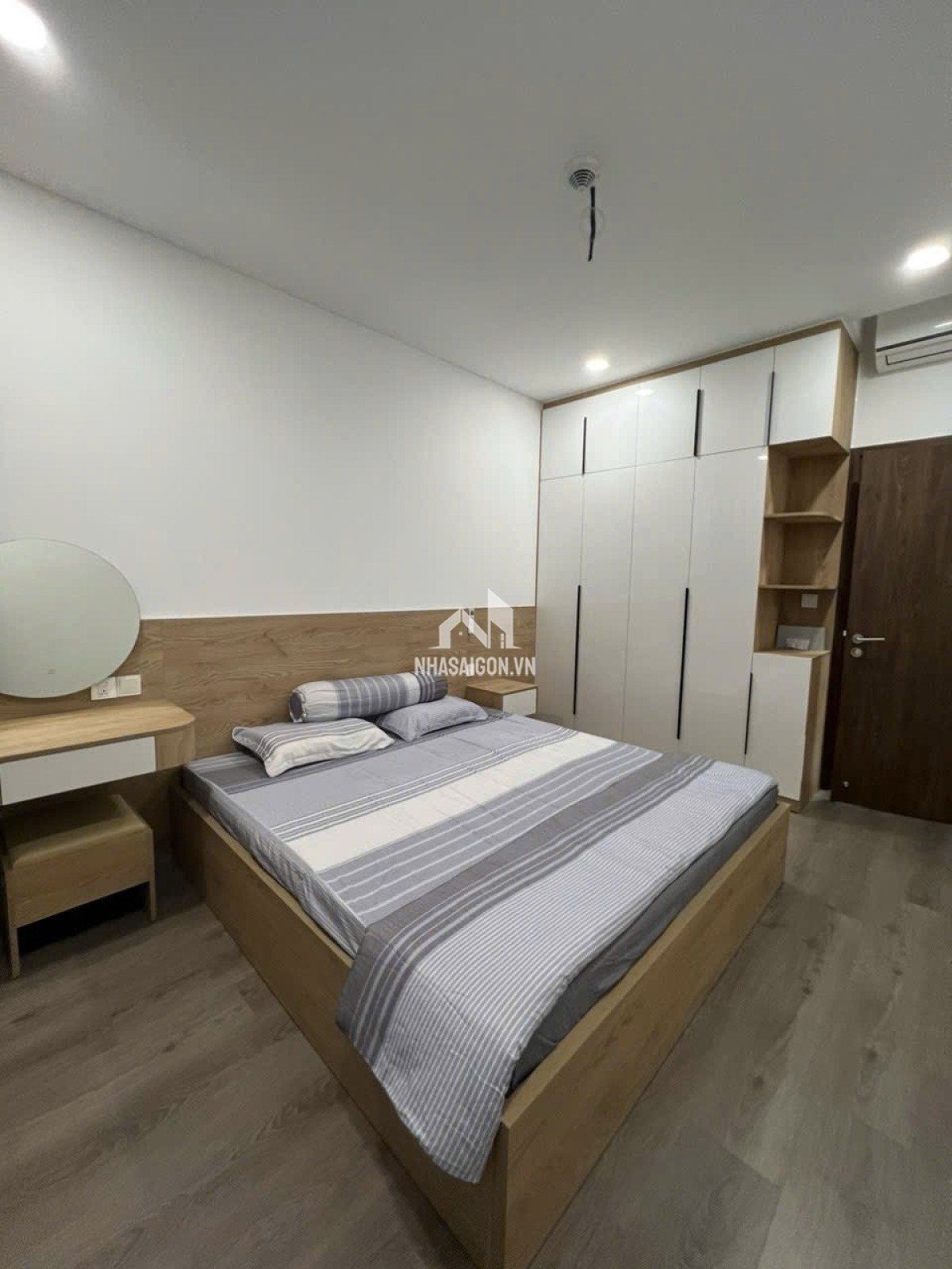 Cho thuê căn hộ chung cư Celadon city khu Brilliant