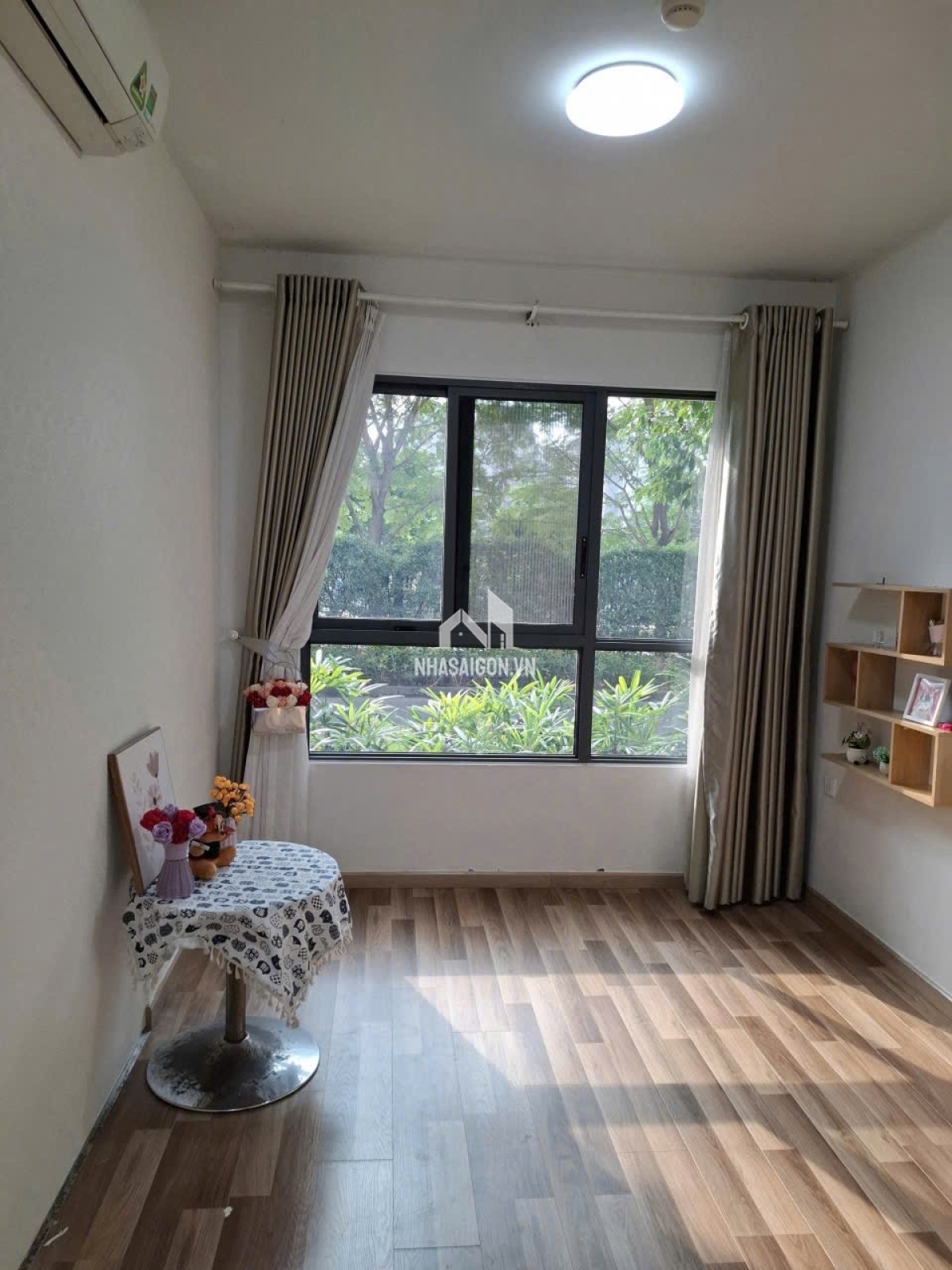 Cho thuê căn hộ chung cư celadon city khu emerald diện tích 53m 1pn1wc