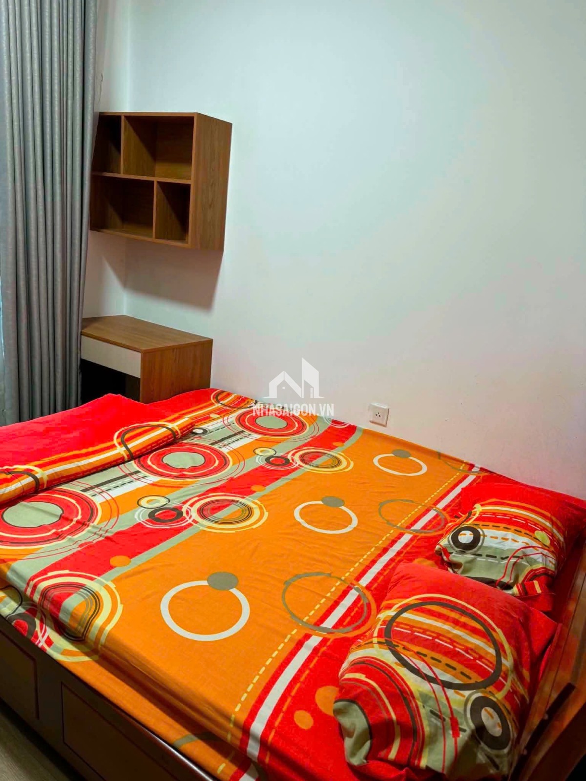 Cho thuê căn hộ chung cư Celadon city khu Emerald căn 3pn2wc+ 1kho
