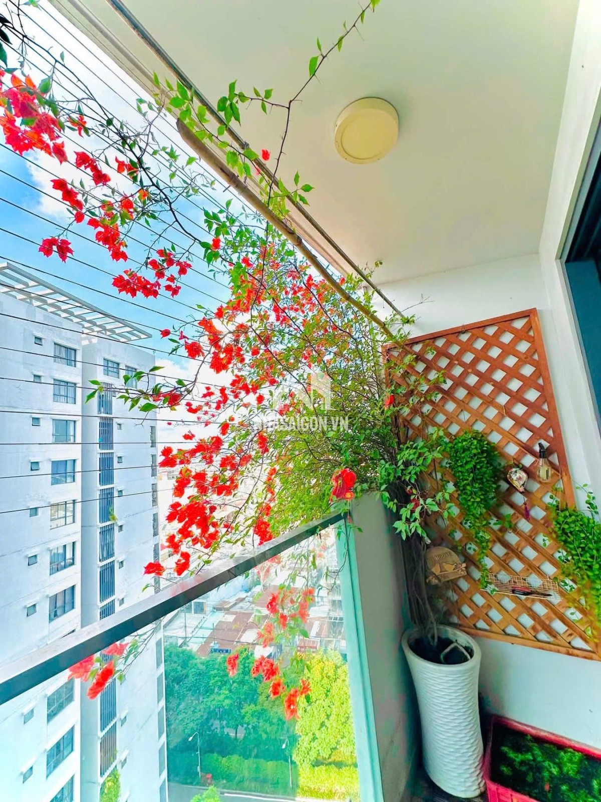 Bán căn hộ chung cư Celadon city khu Emerald 63m 2pn1wc