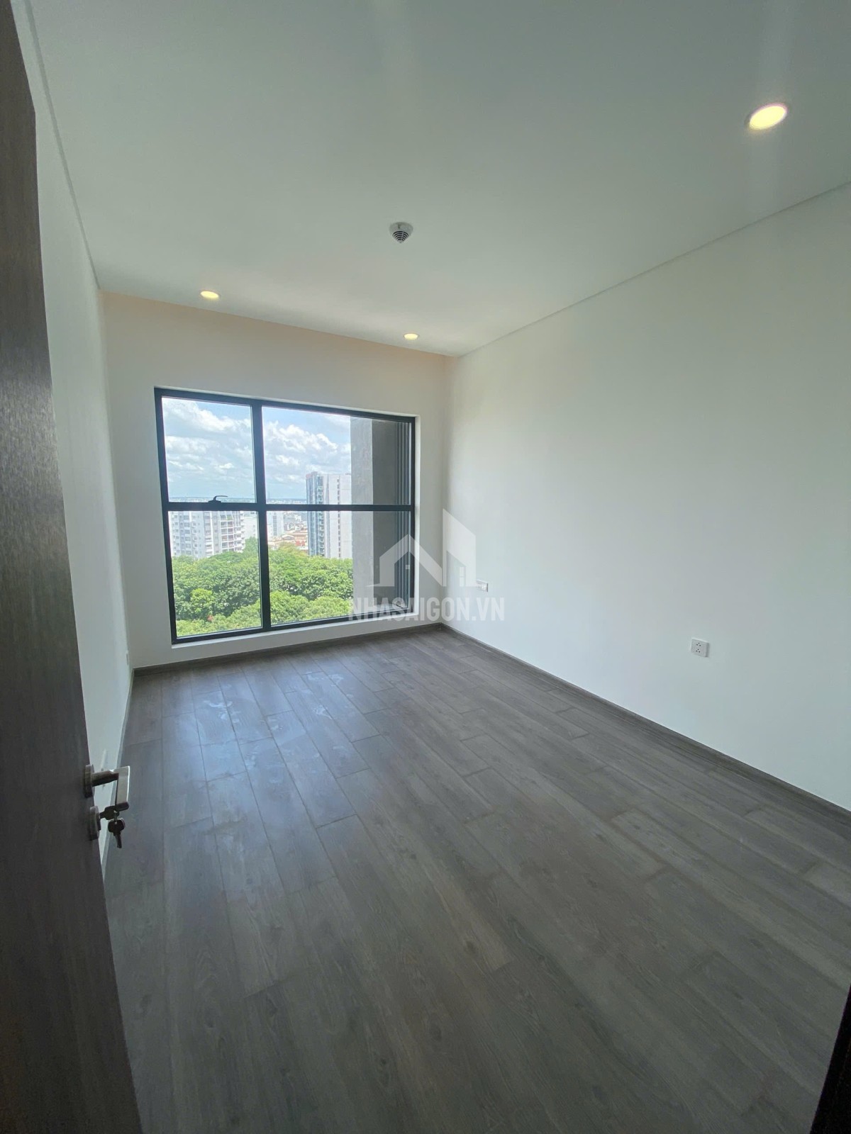 Bán căn hộ chung cư Celadon city khu brilliant 142m 3pn3wc