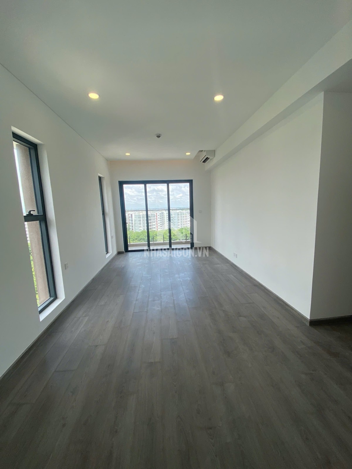 Bán căn hộ chung cư Celadon city khu brilliant 142m 3pn3wc