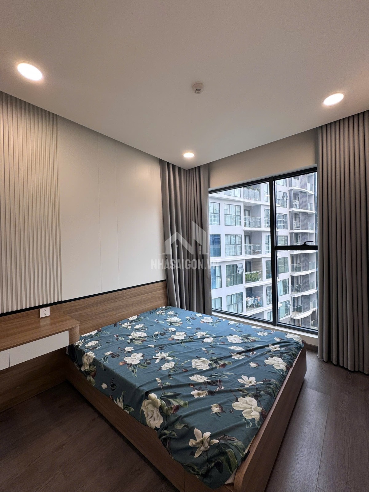 Cho thuê căn hộ chung cư Celadon city khu Centeri 3pn3wc