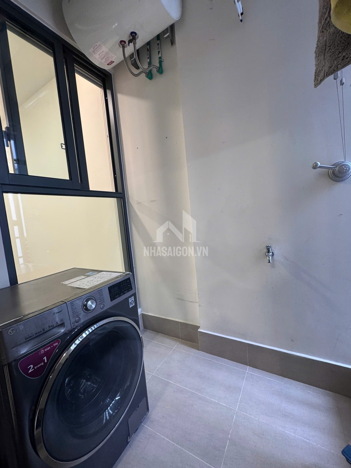 Cho thuê căn hộ chung cư Celadon city khu Centeri 3pn3wc