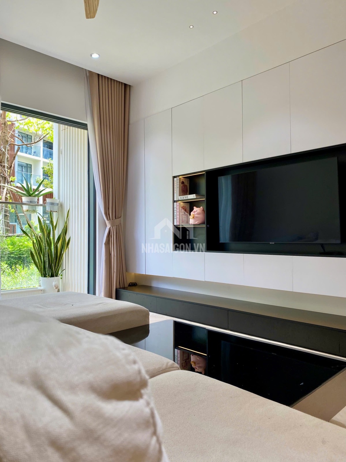 Bán căn hộ Chung cư Celadon city khu Brilliant full nộ thất