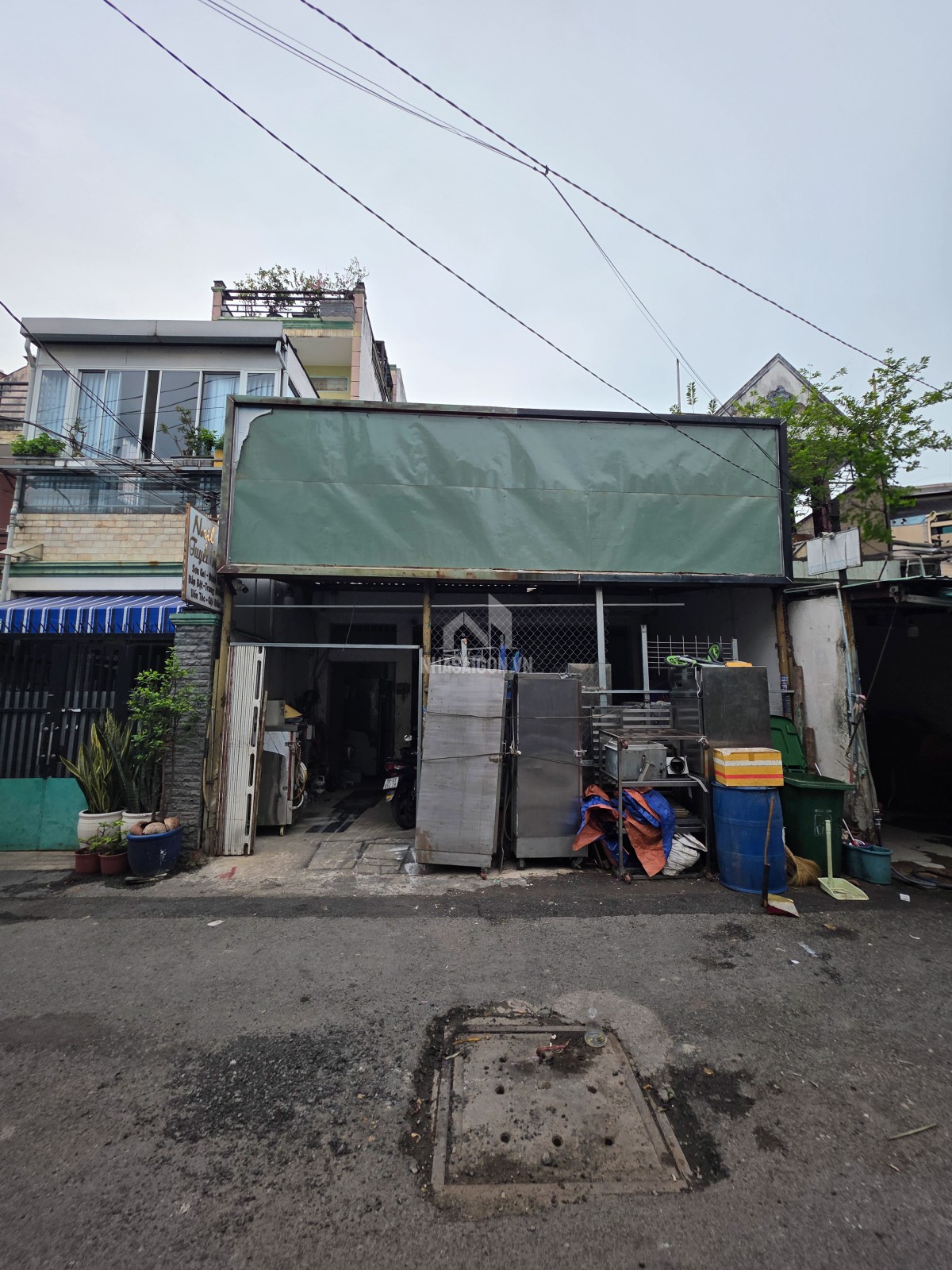 Bán Nhà C4 137 m2 Giá 6.8 tỷ Hẻm Xe Tải Cách Đường Trường Chinh 20m