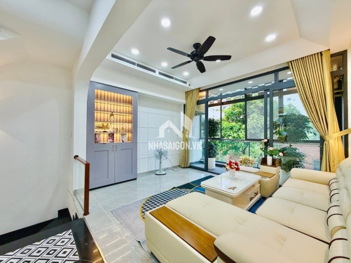 HẺM XE TẢI - GẦN SIÊU THỊ EMART - GẦN TRƯỜNG CHINH - GẦN NHÀ CÓ CÔNG VIÊN THOÁNG MÁT - KHU PHÂN LÔ - 77M2 - 4 TẦNG.