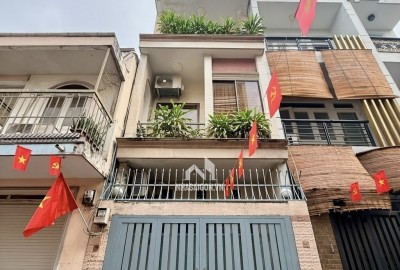 Nguyễn Trọng Tuyển - vòng xoay Lăng Cha Cả - 41m2 x 4T, hẻm thông, nhà cao thoáng.