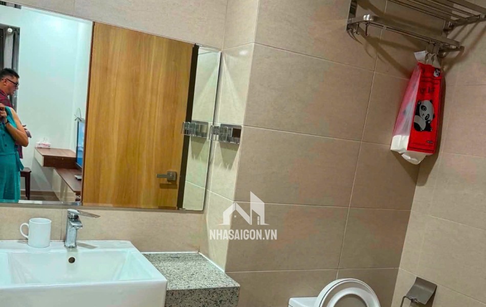 Cho thuê căn hộ chung cư Celadon city khu emerald 3pn2wc+1kho