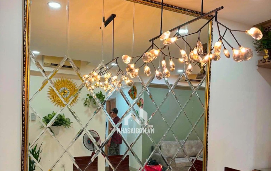 Cho thuê căn hộ chung cư Celadon city khu emerald 3pn2wc+1kho